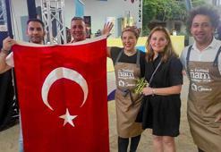 Şef Ebru Baybara Demir, Şili'deki festivalde Türk bayrağını dalgalandırdı