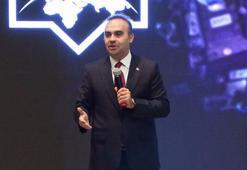 Bakan Kacır ve Türkiye'nin ilk astronotu Gezeravcı "Gençlik Buluşması"na katıldı