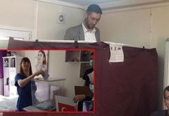 Dünyanın en uzun adamı ve en uzun kadını oy kullandı