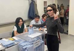 Zeynep Bastık’ın yerine asistanı sıra bekledi