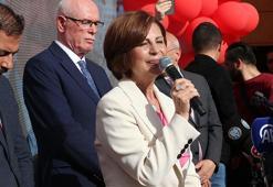 Eskişehir’in ilk kadın başkanı Ünlüce, görevine başladı