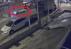 Otomobil evin bahçesine devrildi