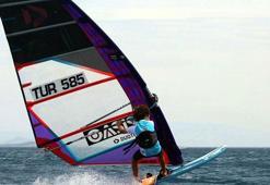 Windsuf Türkiye Slalom Ligi Foça etabıyla başlayacak