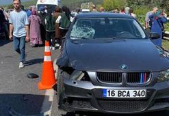 Mezarlık ziyaretine giderken otomobil çarpan teyze- yeğen ağır yaralandı