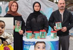 SMA'lı Muhammed bayramı yoğun bakımda, ailesi yardım standında geçiriyor