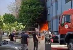 8 katlı binanın giriş katındaki depoda yangın