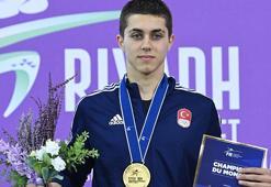 Milli eskrimci Doruk Erolçevik dünya şampiyonu oldu