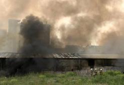 Esenyurt'ta kapı üretim fabrikasında çıkan yangın söndürüldü