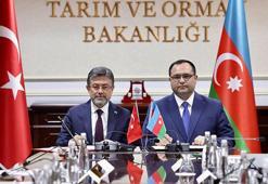 Bakan Yumaklı, Azerbaycanlı mevkidaşı ile bir araya geldi