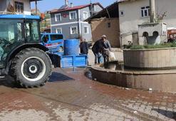 Tokat'ta depremin merkez üssünde su kesintisi; çeşmelerden su taşıdılar