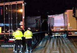 Alkollü TIR şoförü park halindeki 2 TIR'a çarptı: 1 yaralı