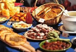 Gastronomi turistleri 945 doların 259 dolarını yeme içmeye harcıyor