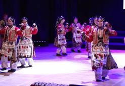 İstanbul Valiliği'nin düzenlediği programla 23 Nisan kutlandı