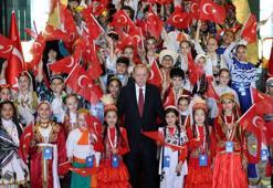 Cumhurbaşkanı Erdoğan, Türk dünyası çocuklarıyla buluştu