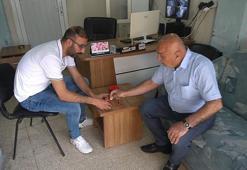 Yıkamaya getirilen halının içinden çıkan 60 bin liralık altını, müşterisine geri verdi