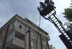 Avcılar'da polis baskınını fark eden iki şüpheli uyuşturucu imalathanesini ateşe verdi