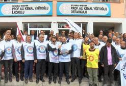 Sarıyer’de yumruklu saldırıya uğrayan öğretmenin mesai arkadaşları ve veliler saldırıyı kınadı