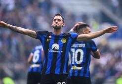 Inter, Torino'yu Hakan Çalhanoğlu'nun golleriyle geçti