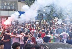 Amed Sportif taraftarları, Somaspor galibiyetini kutladı