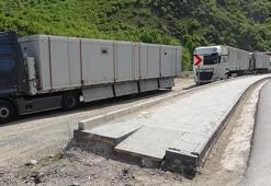AFAD'dan Hakkari'de deprem hazırlığı; konteyner ve çadır gönderildi