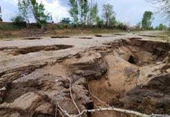 Konya'da Çarşamba Çayı tabanında çok sayıda obruk ve yarık oluştu; su başka kanala aktarıldı