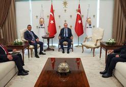 Özgür Özel'den 'boş koltuk' açıklaması: Aşılmış krizleri yeniden konuşmak anlamlı değil