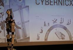 Düşünce gücüyle çalışan robot, yürümeyi etkileyen hastalıklara çözüm amaçlıyor