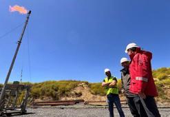 Silivri’de çıkarılmaya başlanan doğalgazın ilk ateşi yandı