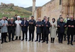 Divriği Ulu Cami 9 yıllık restorasyonun ardından ibadete açıldı