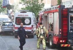 Bağcılar’da 5 katlı binanın bodrum katında yangın: Anne ve çocuklarını itfaiye kurtardı
