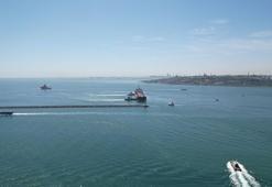 Haydarpaşa açıklarında karaya oturan yük gemisi kurtarıldı