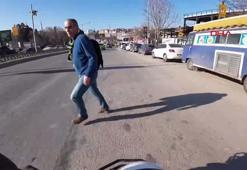 Sosyal medyada takipçi uğruna motosikletini yayaların üzerine sürerek dalga geçti