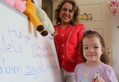 Noonan Sendromu hastası Melis'e sınıf haline getirilen odasında eğitim