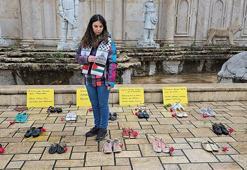 'Anneler Günü'nde, parka ayakkabıları dizip, Filistin'deki anne ve çocuk ölümlerine dikkat çekti