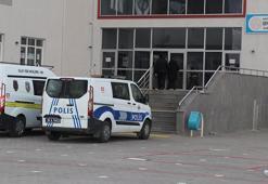 Gönül ilişkisi yaşadığı öğretmeni okulda silahla yaralayan kadın: Zarar verme niyetim yoktu