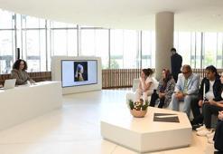 Görme engelliler dünyaca ünlü tabloları sesli betimleme ile deneyimledi