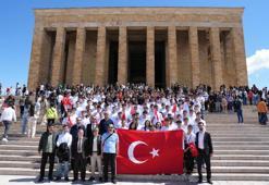 'Enerjinin Yıldızları', 19 Mayıs kapsamında Anıtkabir'i ziyaret etti