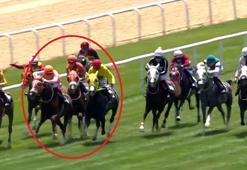 Ankara 75. Yıl Hipodromu'nda kaza; atlar çarpıştı, 2 jokey düştü