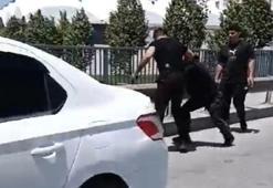 Sultangazi'de yol kenarında 2 grup arasında silahlı kavga: 3 yaralı