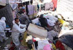 Batman'da kötü koku yayılan evden 20 ton çöp çıktı