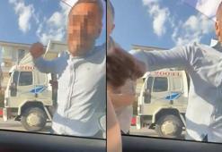 Trafik magandaları, kornayla uyaran sürücünün araç camını kırdı; o anlar kamerada