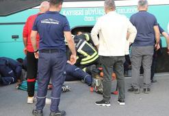 Oğluyla otobüs çarpan anne, kurtarılamadı