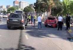 Kadıköy Evlendirme Dairesi önünde zincirleme kaza: 3 yaralı