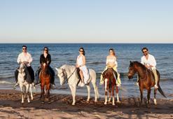 Prontotour 30'uncu yıl dönümünü Hurghada'da ünlülerle kutladı