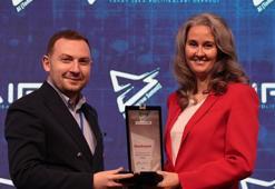 AI Tomorrow Summit 2024'te e-yemek ödülünün sahibi Yemeksepeti oldu