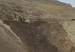 İliç’te arama çalışmalarında bir kez daha toprak kaydı, olay anı kamerada