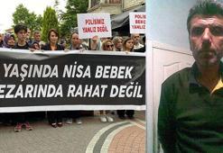 Cinsel istismar şüphelisinin ölümüyle ilgili hapis cezası alan polis memurlarının ailelerinden karara tepki