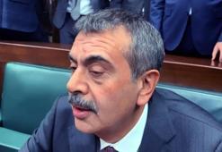 Bakan Tekin'den 'müfredat' eleştirilerine yanıt: Okuyarak eleştirsinler