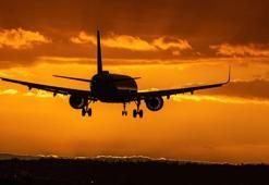 Türbülansa giren Singapur uçağının 54 metre irtifa kaybı yaşadığı açıklandı