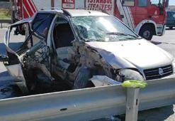 Eyüpsultan TEM Otoyolu'nda iki otomobil çarpıştı: 3 yaralı